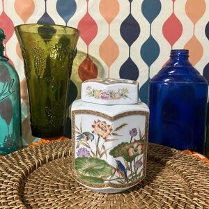 Hexagonal Interpur Vintage Ginger Jar Japanese Style Bird & Floral Motif Ceramic